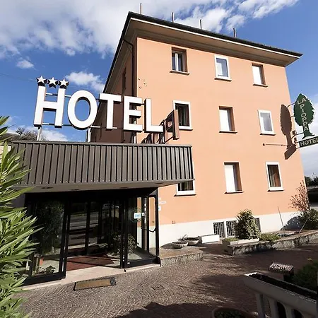 Hotel La Pioppa 3*